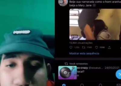 Me dá um beijo desses Udis