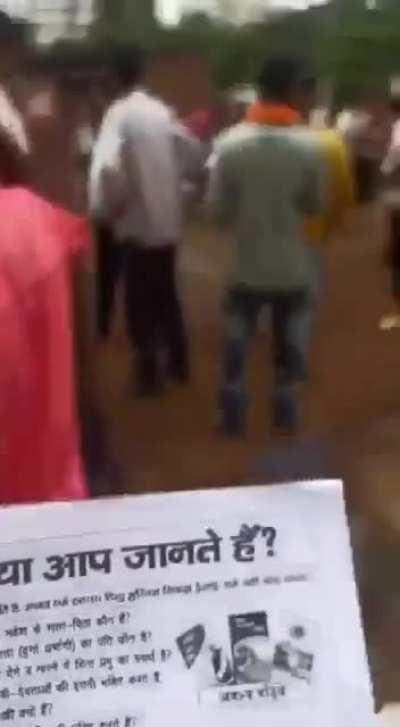 Mc Sant Rampal ke chode Bhagwat gita mea manipulation karke baat rahe hai video is from( Raipur . Chhattisgarh)