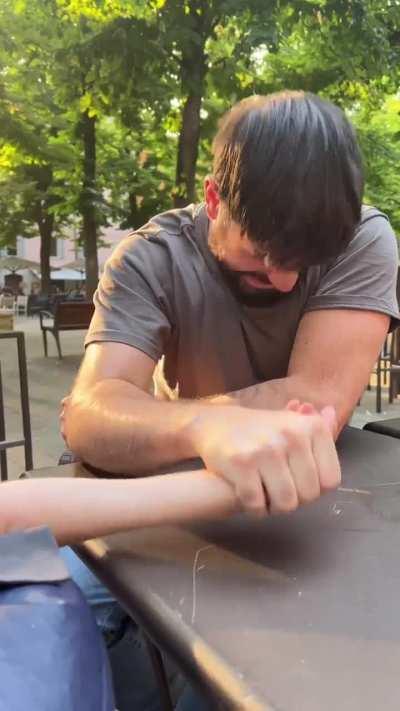 Such supportive wife 💞