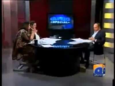 How News Anchors do work in Pakistan