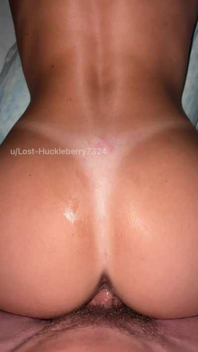 Stretched around him