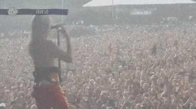 Tove Lo flashing her tits at the concert