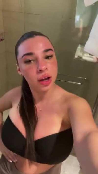 Her last ig live