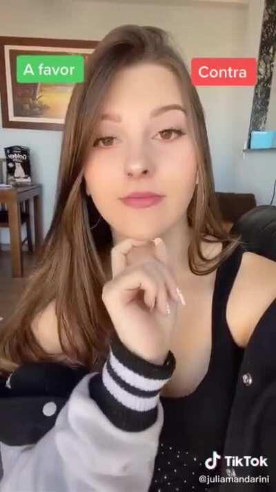 É disso que eu gosto, mulher de extremo centro