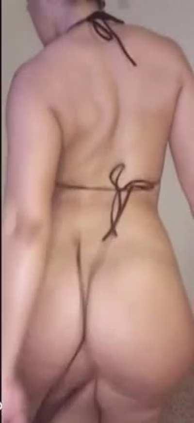 SheeeTooooSexxxyDammnnn