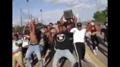 Ja kad intro od stipe u gostima