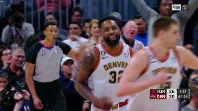 [Highlight] Jeff Green turning back the clock with the HAMMER over two defenders