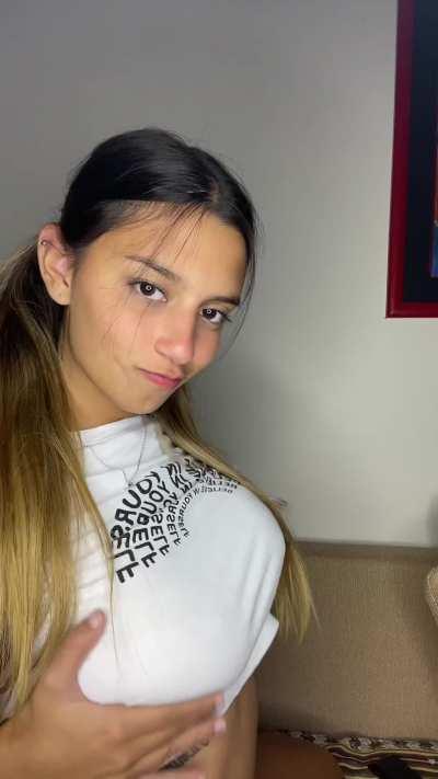 Im so happy im already legal... now i can date all the older guys that i want