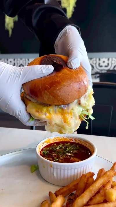 Birria bacon burger 🍔