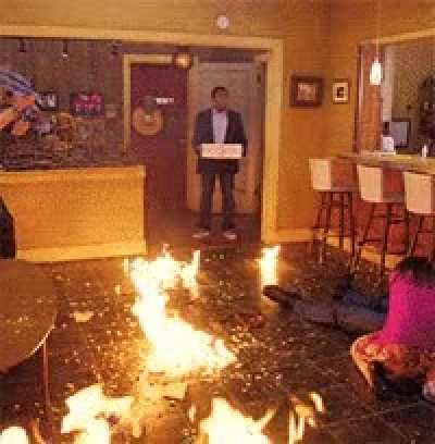 What the hell is going on in a simple, effective, and unbiased way? (TF did I walk in on??)