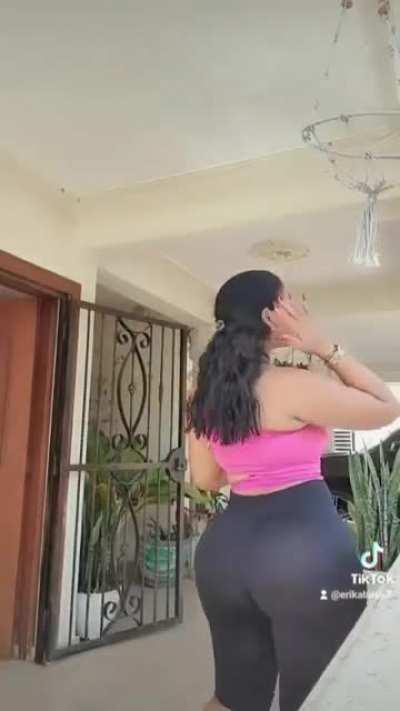 cvlona riquisima puro RD @britoestevezerika 😛😛😛