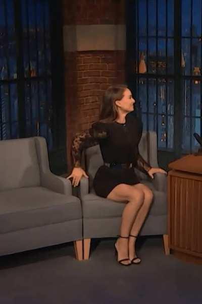 Natalie Portman has such a sexy little body😱💦