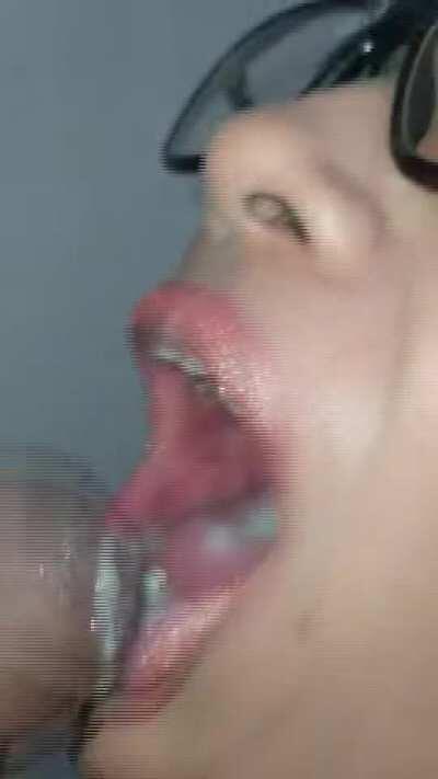 Cum In Mouth First Time Hot Latina, with sexy and beautiful body 100% natura