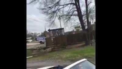 [DBS] Prison Escapee Launches Pickup Truck Into air Trying to Avoid Police Barricade!