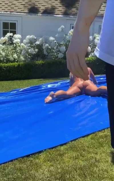 Damn look at that ass