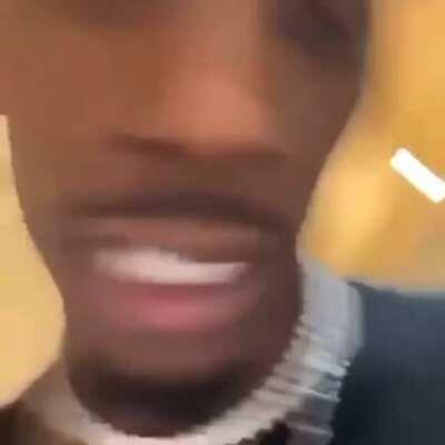 yo i aint trippin right ? listen to the background music is that new carti ?! 👀👀👀