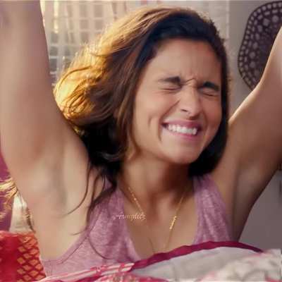 Alia Bhatt milky pits