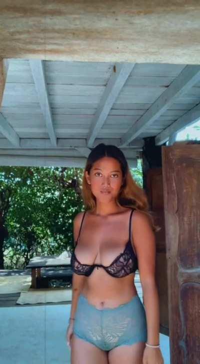 I bet some of you like to be fed :D