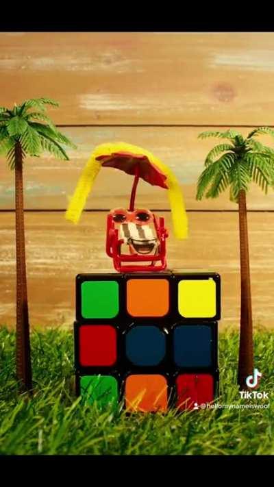 Have you ever seen TSwift as a singing chair? Chairas Tour #2!