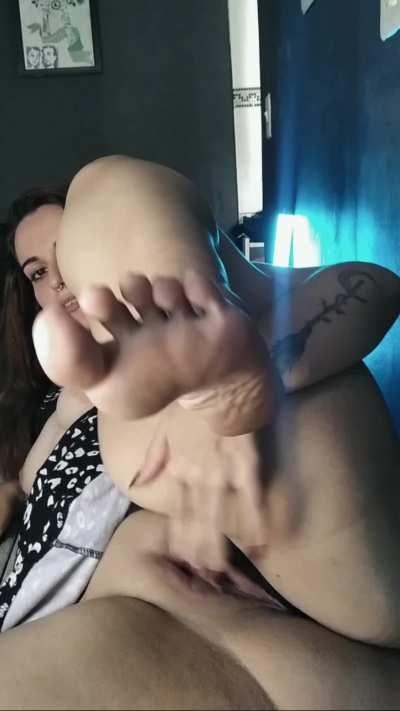 Dive in and enjoy the taste of a freshly wet pussy