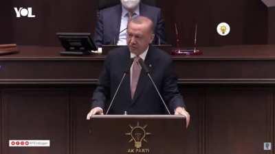 Bunlara göre dedi basta sayın cumhurbaskanimiz evren liderimiz simdi dava yemeyelim