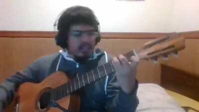 Yo siendo ateo cuando escucho ruidos a las 3 am