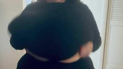 BBW tit drop