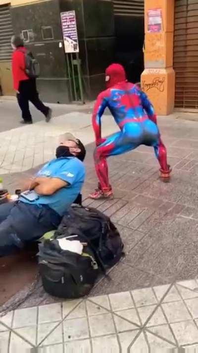 Новый паук-человек