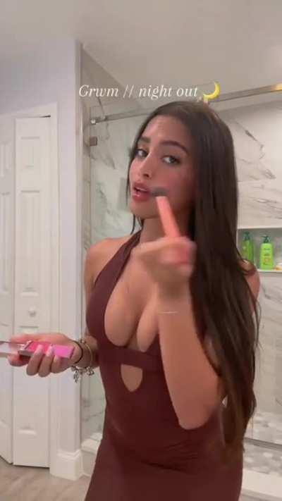 Beach date or night out? (amyyy.xo__)