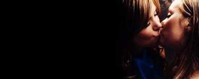 Danneel Harris-Ackles kiss Leighton Meester