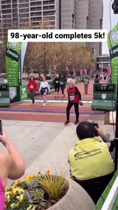 98 year old completes 5K in Under One Hour