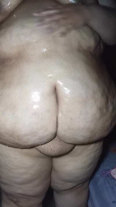 Wet to make it shine more