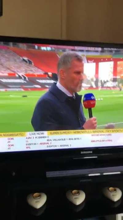 Jamie shitting himself seeing the protesters flood in 🤣