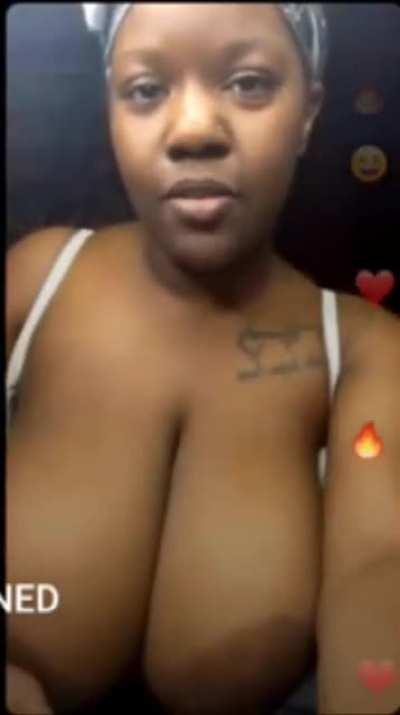 I wish one of those Titties was in my mouth right now