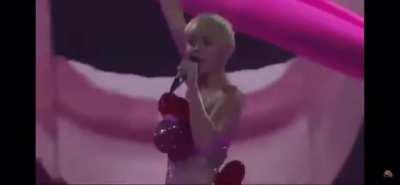 Karmiah Karey 👩🏾 after getting her soul back from Viagra Star🧑🏻‍🦳 ✨manifesting✨ 🤡her q buffs🤡 🔫 from Daddy rito 👨🏻‍🦰