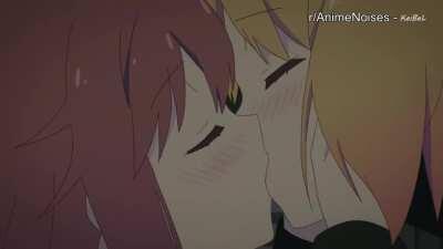 [ Paya Paya ] A song for Yuri Fans out there.