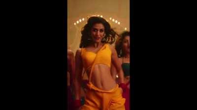 Disha Patani is so fucking sexy!