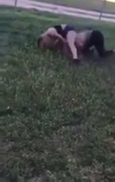 White chick was throwin’ hands