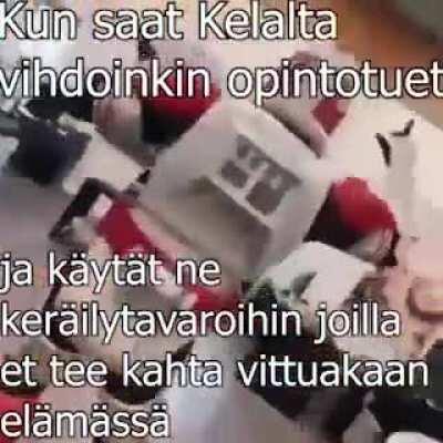 Tämmönen meemi tuli tehtyä :D