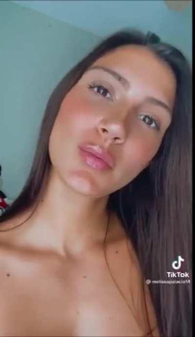 Una prima colombiana y el efecto en la mayoría de los Mujicanos