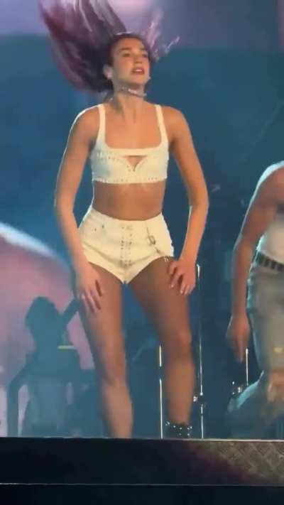 Dua performing ‘Houdini’ in Berlin | 6/5/24