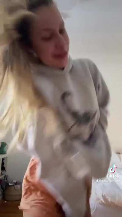 Luise Jenisch: sexy TikTok