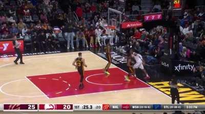 [Highlight] Coach Quin Snyder reacts to the defensive effort from Bogdan Bogdanovic