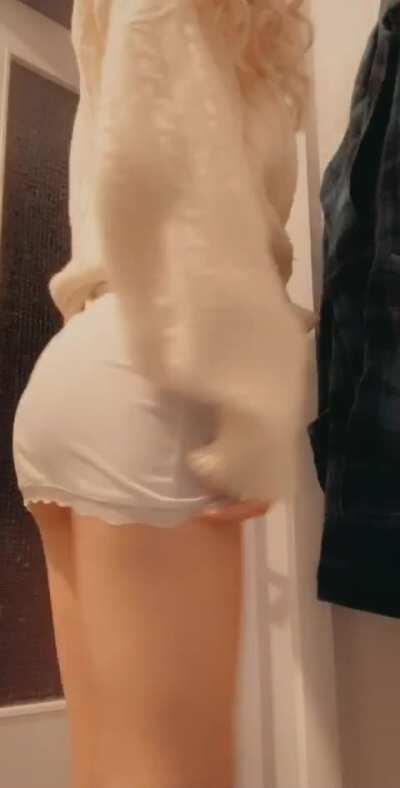 Am I cute enough to get your attention?👉👈🥺[F][18]