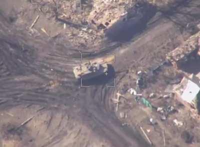 Ukrainian M1A1 SA “Abrams” through the lens of a Russian drone.