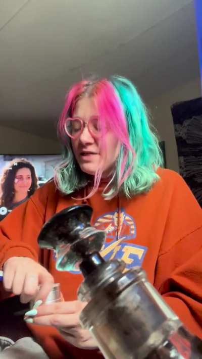 diva down 😭😅I’m on bed rest today but wanted to start my day with a sesh with yall <3
