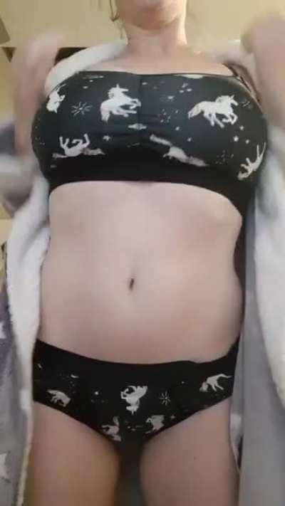 Cute little unicorn drop 🦄💕[OC]