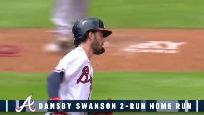 [Highlight] Dansby Swanson's 500th hit is a 2-run 440 foot homer that extends the Braves lead to 4-0 over the Nationals.