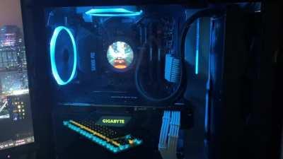 NZXT Kraken Z63 coming in clutch for my Cyberpunk 2077 theme.