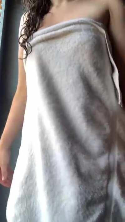 post shower towel reveal, do I look ready to be bred?